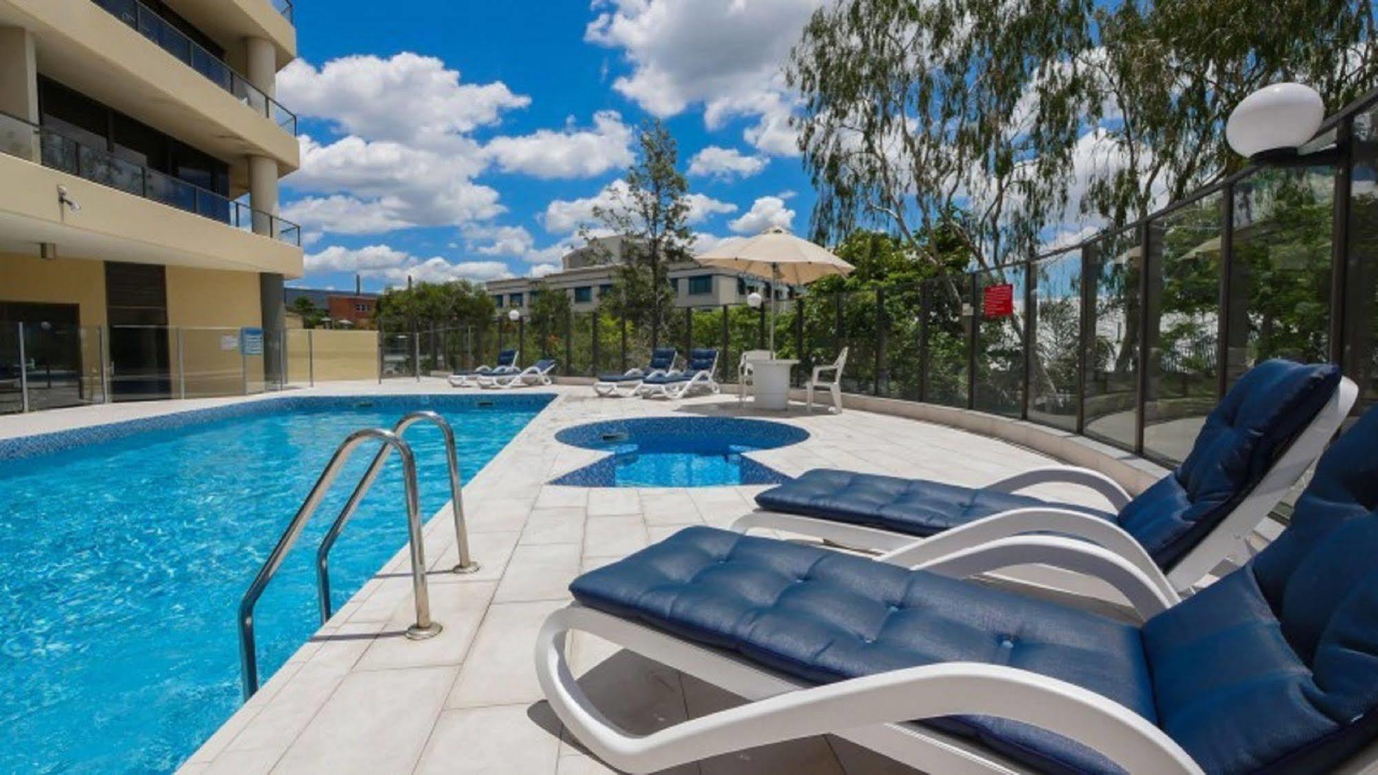 בריסביין Summit Apartments מראה חיצוני תמונה